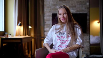 Hot Ukrainian Babe Gets Wet