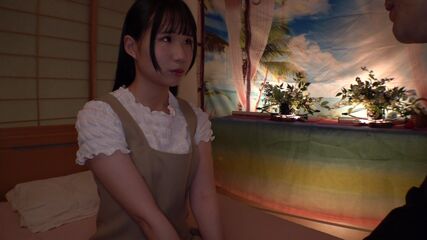 Pregnant Asian MILF Gets Creampie